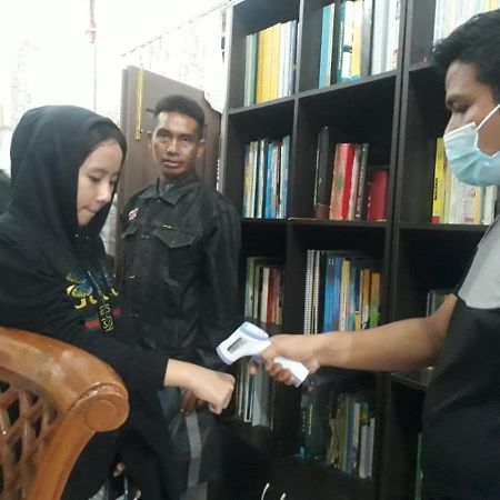 Bu Mimi Home Stay Painan Exterior foto