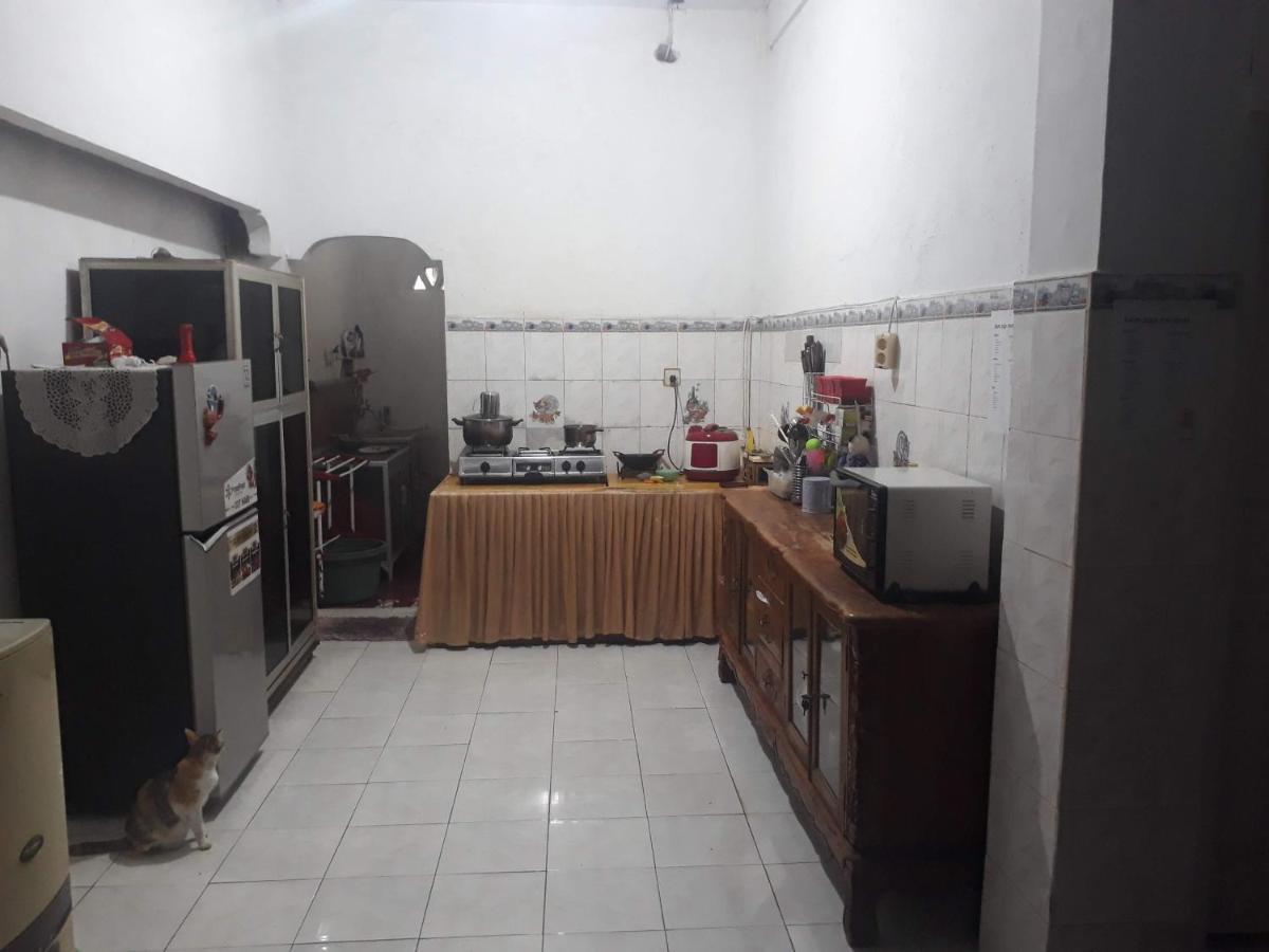Bu Mimi Home Stay Painan Exterior foto