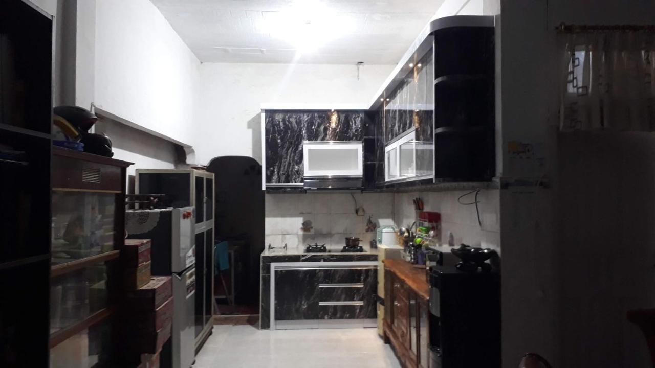 Bu Mimi Home Stay Painan Exterior foto