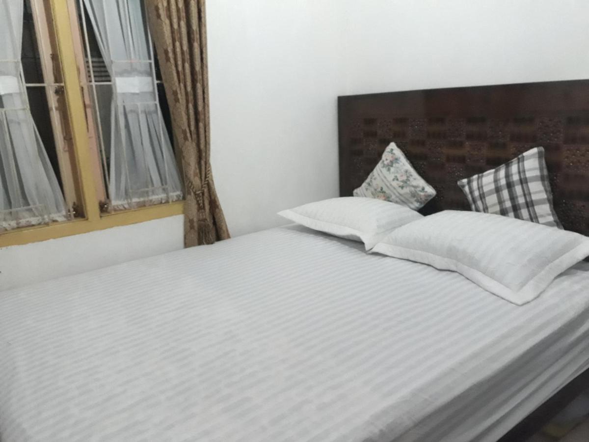 Bu Mimi Home Stay Painan Exterior foto
