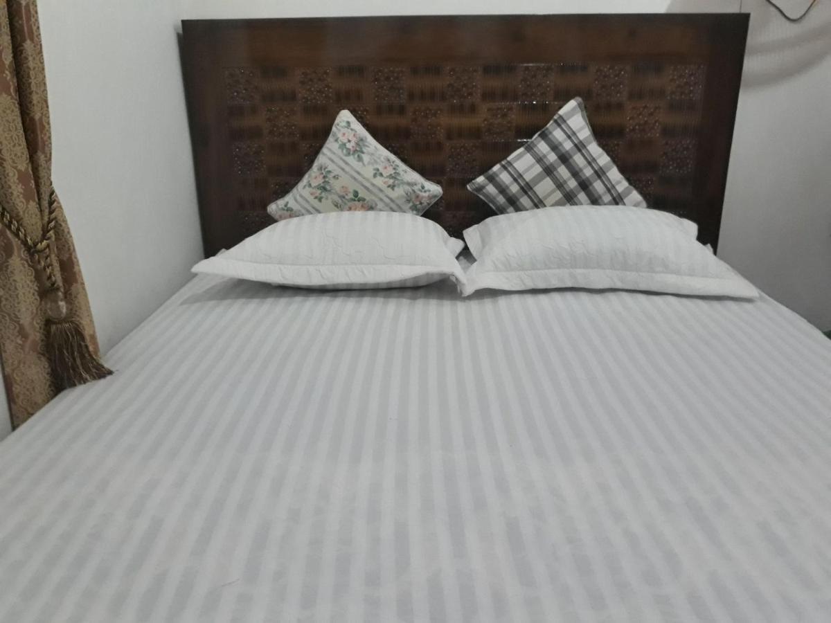Bu Mimi Home Stay Painan Exterior foto